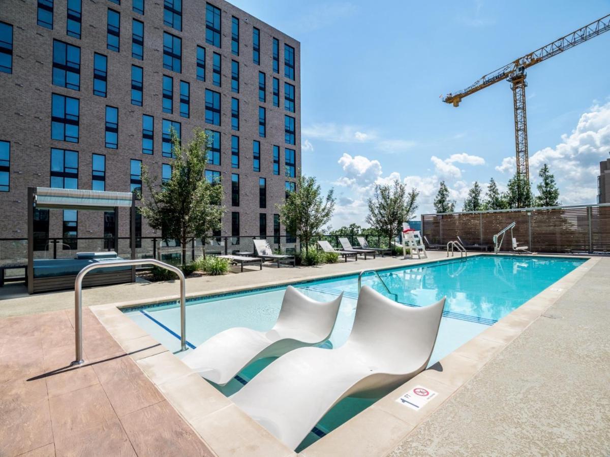 Bluebird Suites At Reston Town Center Exterior photo